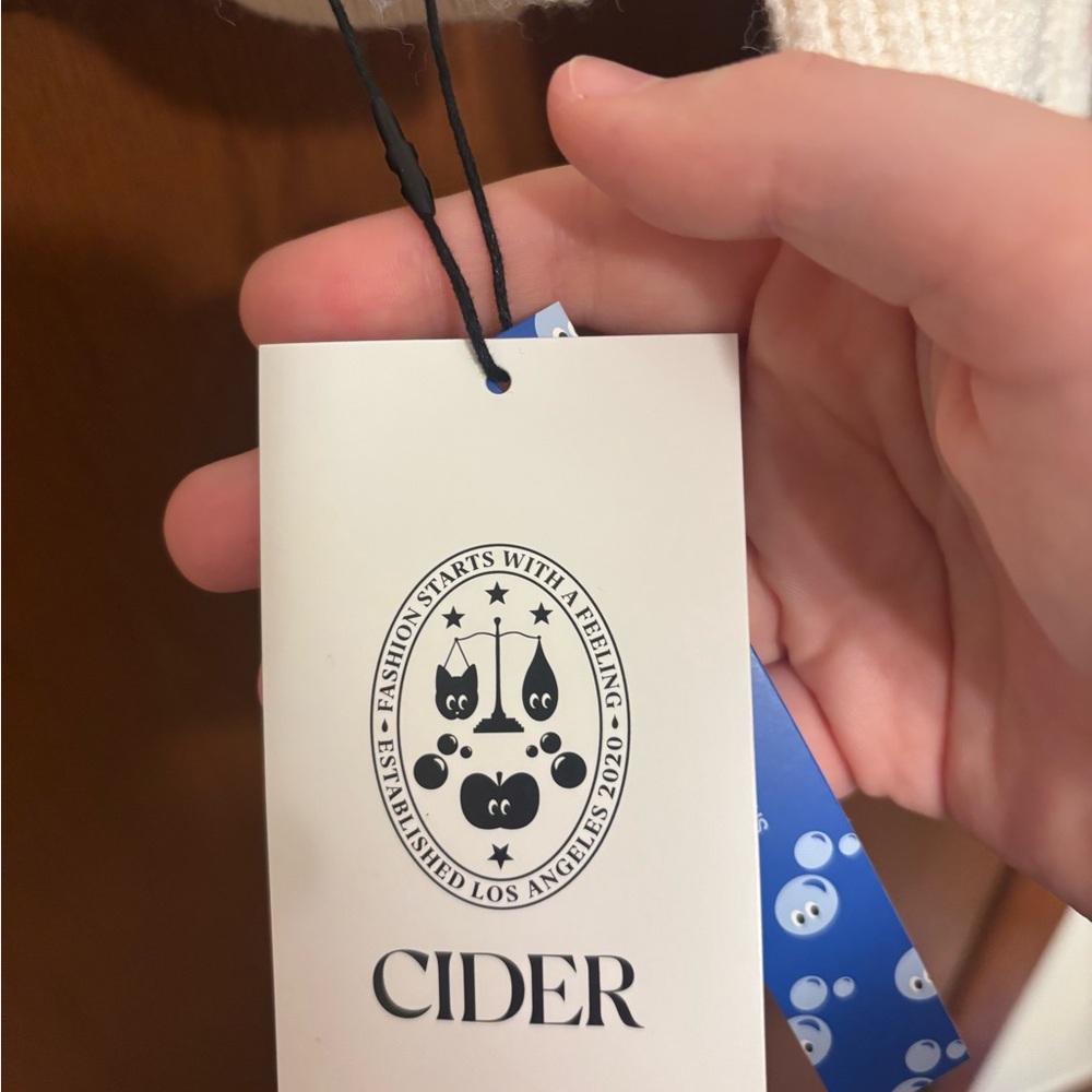 Cider Cream Floral Embroidered Sweater - Picture 6 of 7